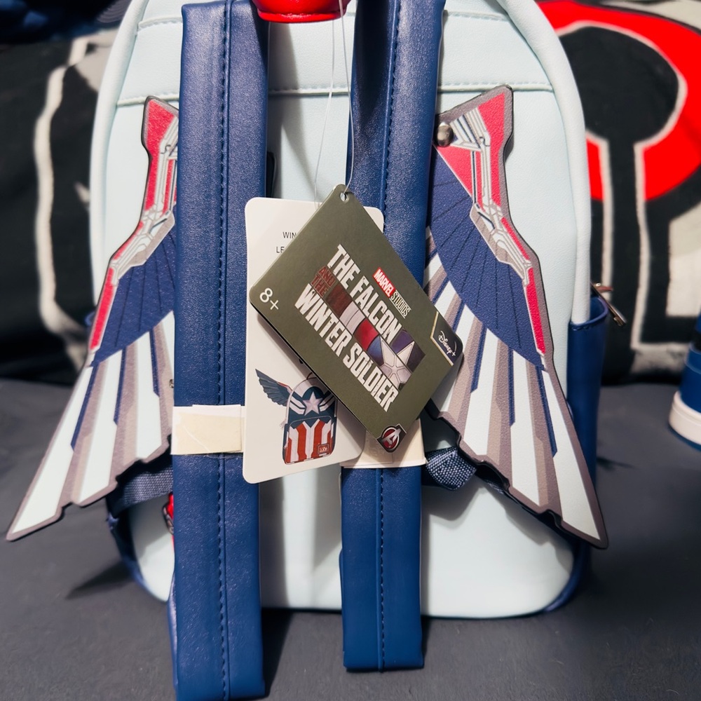 Captain America loungefly backpack men/women/child. NWT - Picture 4 of 7